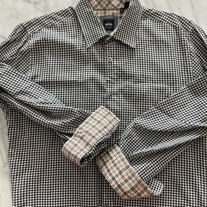 Hugo Boss Plaid Dress Shirt size XL (slim fit)